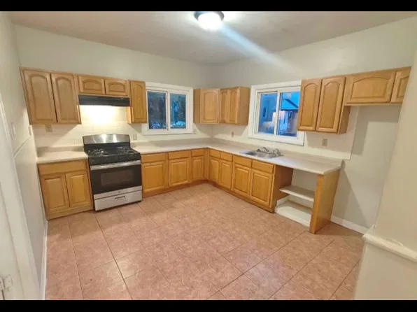 97 University Pl, Irvington, NJ