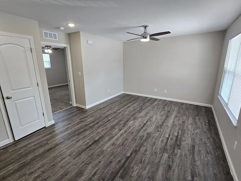101 Goldfinch Dr — Photo 41