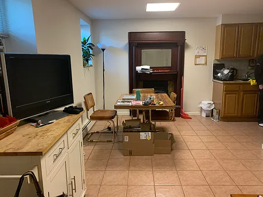 Rented by Voro, LLC | media 30