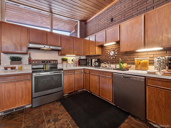Kitchen with new appliances