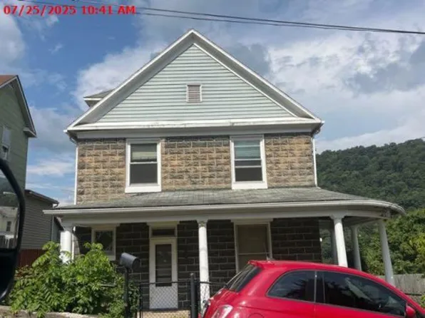 79 W Harrison St, Piedmont, WV 26750