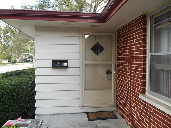 3rd image of 441 N Brockway St #2