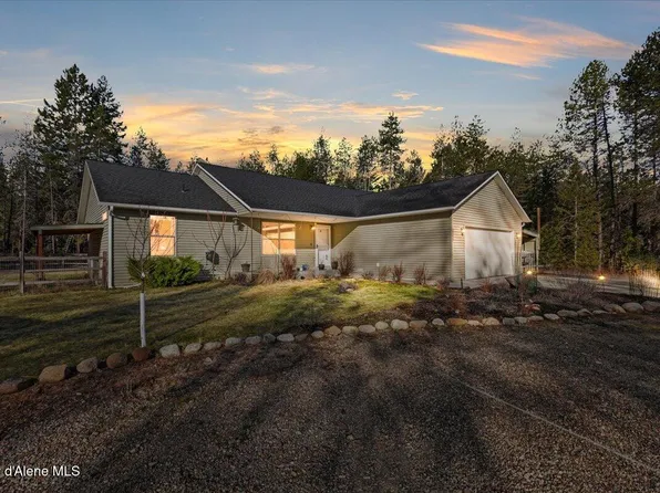 32647 N Tahoe Dr, Spirit Lake, ID 83869