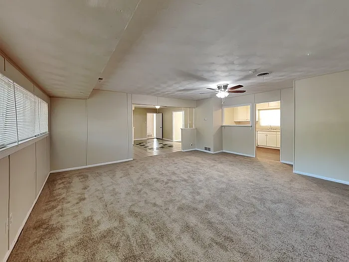 3 bed, 2.0 bath, 1800 sqft, $2,195 — Photo 4