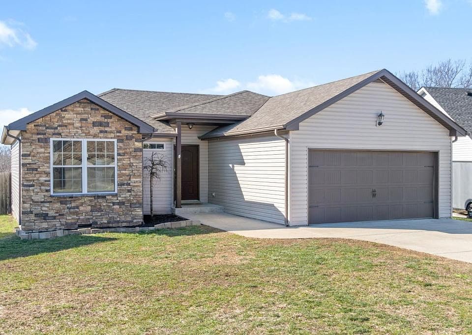 1st image of 2920 Lancelot Ln