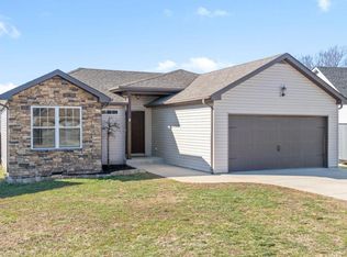 2920 Lancelot Ln, Clarksville, TN 37040