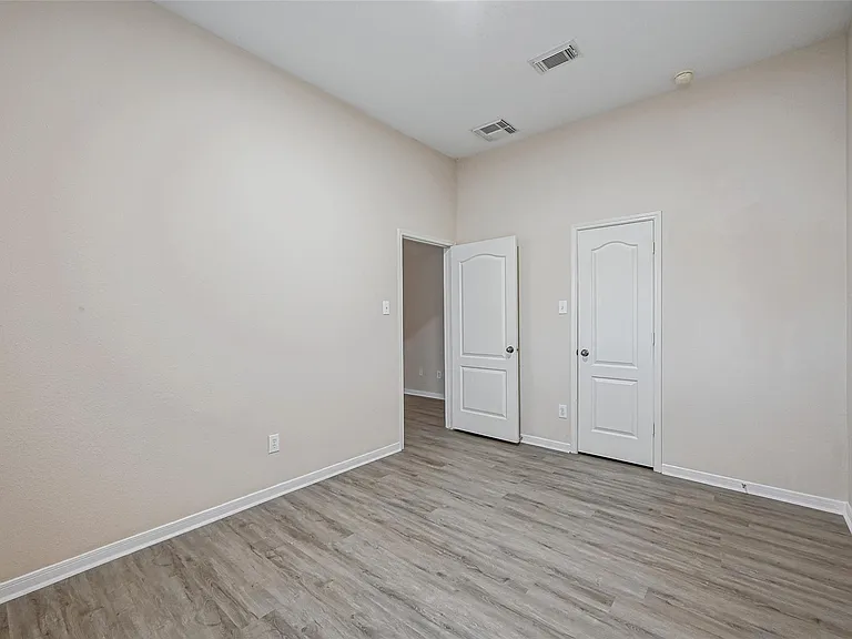 6923 Grants Hollow Ln — Photo 30
