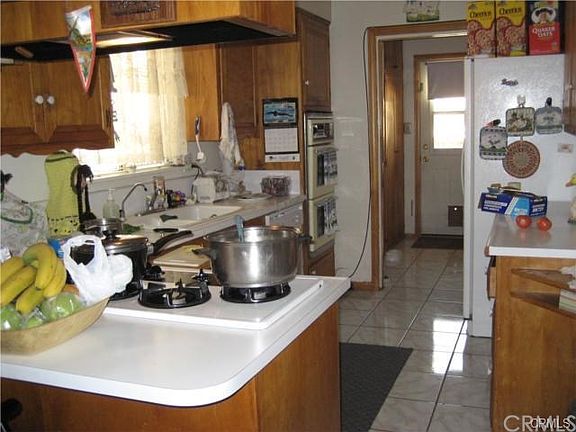 3rd image of 279 Sonora St