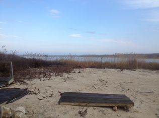 133 E Beach Rd, Westport, MA 02790