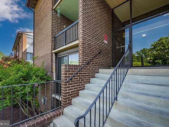 2nd image of 11216 Cherry Hill Rd APT 304