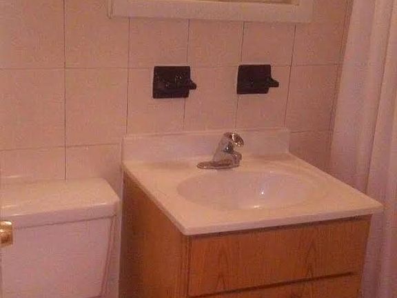 2nd image of 16633 89th Ave APT 1A