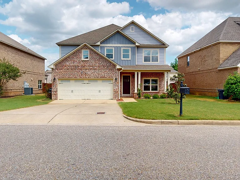 415 Melison Dr — Photo 32