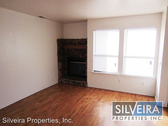 3rd image of 311 W Lolita Ln #C