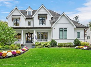 211 S Prospect Ave, Clarendon Hills, IL 60514