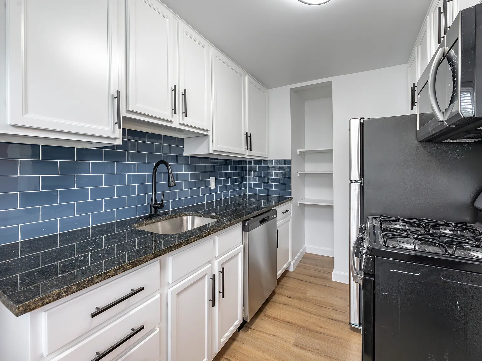 West Gate Townhomes — Photo 3