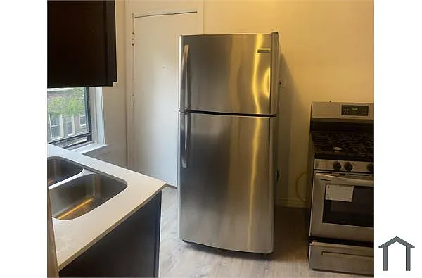 Building Photo - 4412 S Drexel Blvd #2