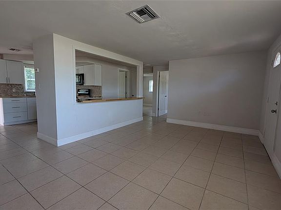 3rd image of 3608 Harvard Dr