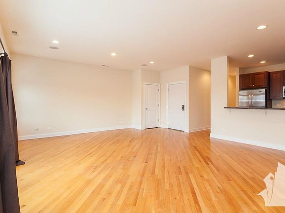 2nd image of 3829 N Southport Ave #2F