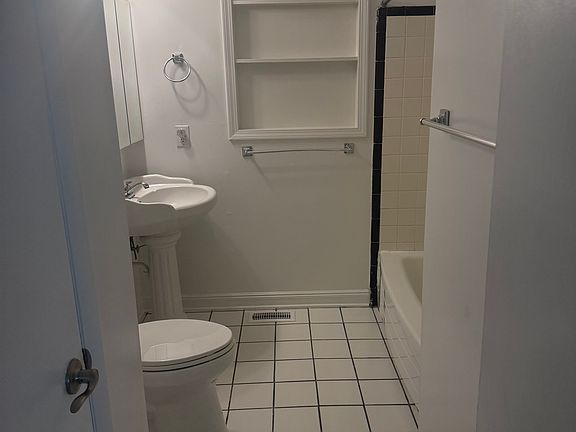 4th image of 1021 Decatur Rd