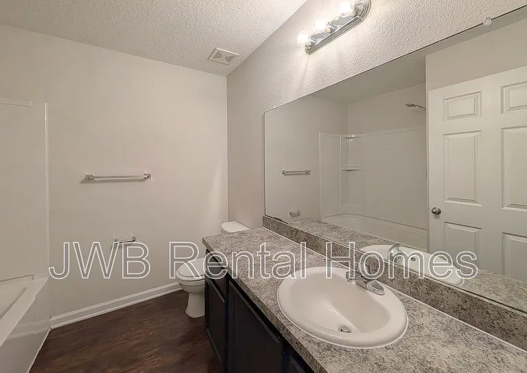 5539 Windermere Dr — Photo 10