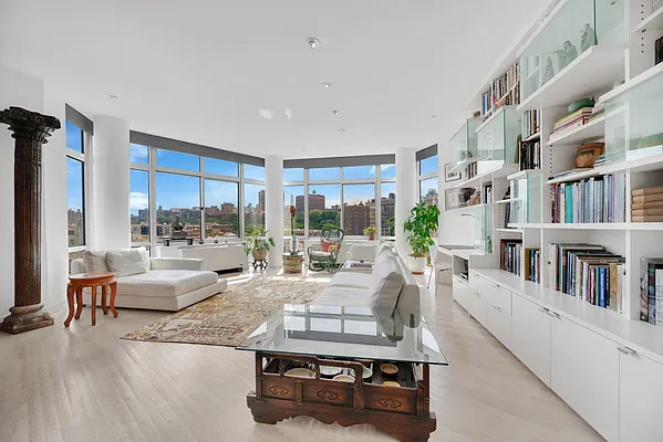 Sold by Compass | media 1