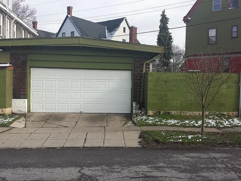400 Porter Ave #1 — Photo 14