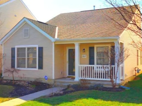 7827 Chicroy St, Blacklick, OH 43004