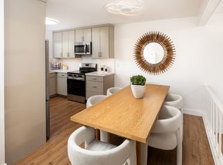 1050 Crestview Dr APT 41, Mountain View, CA 94040