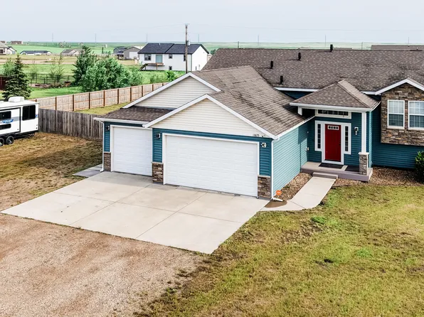 13675 Redwood Way NW, Williston, ND 58801