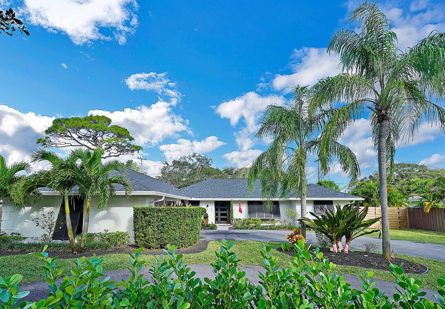 354 Country Club Dr, Tequesta, FL 33469 Zillow