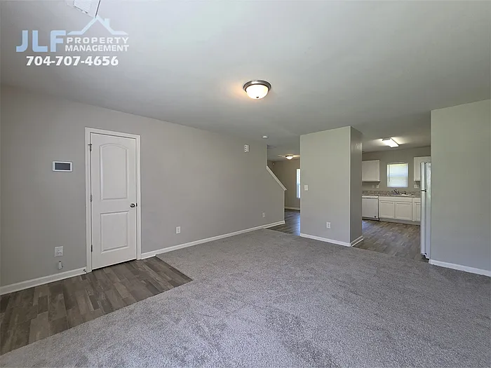 3 bed, 2.5 bath, 1593 sqft, $1,625 — Photo 3