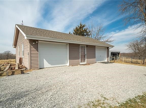 3rd image of 13620 N Robinhood Ln