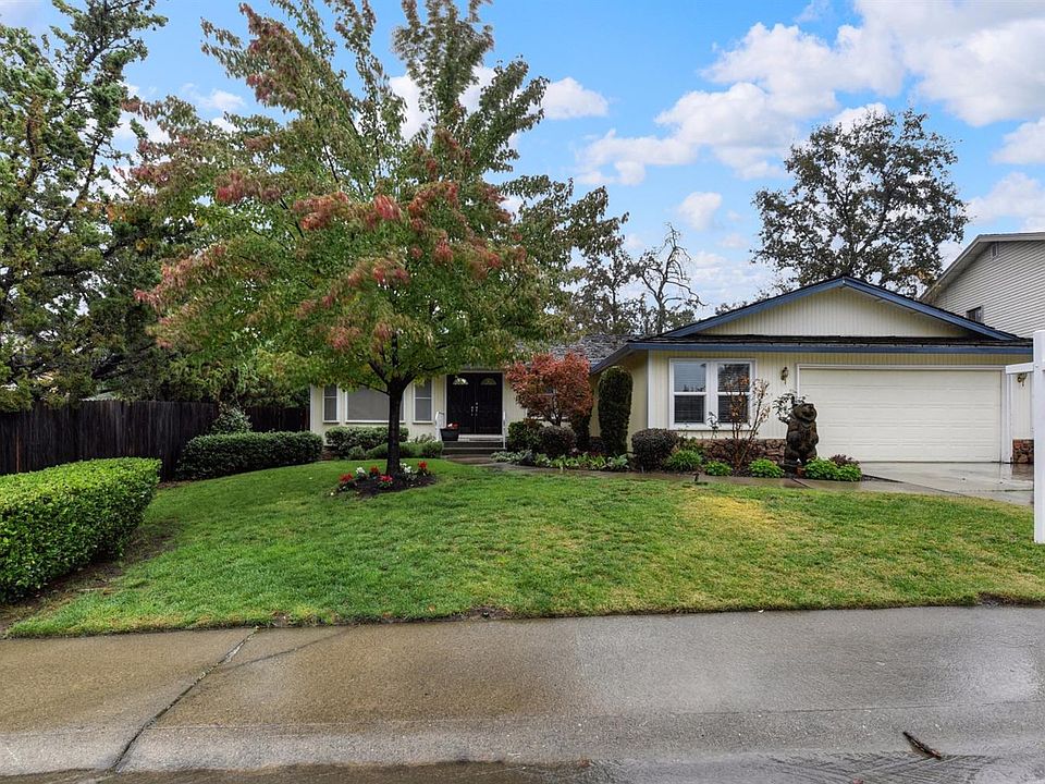 1st image of 903 Deer Ct