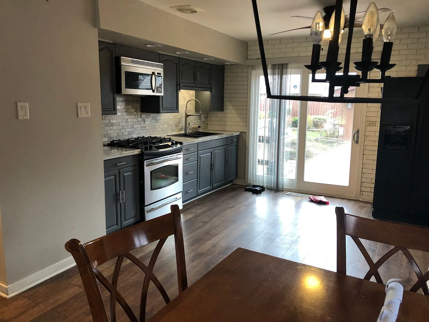Move-In Ready 3Br 1Ba — Photo 4