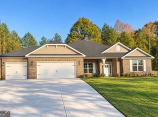 259 Blackberry Ct, Pendergrass, GA 30567