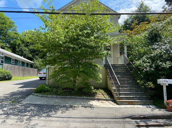 504 Manhattan Ave #2R