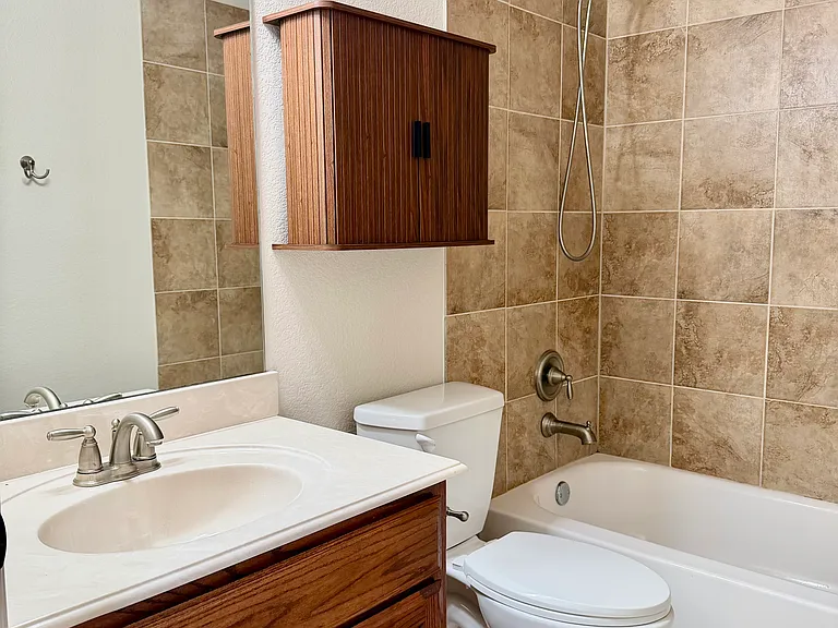 2nd bathroom
