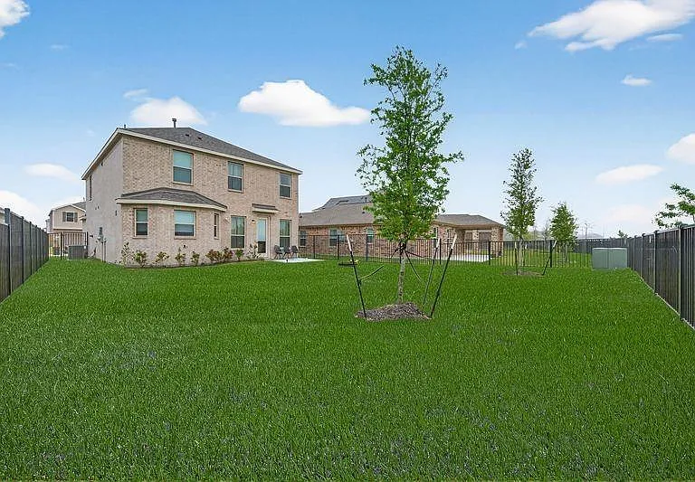 4821 Sun Falls Dr — Photo 17