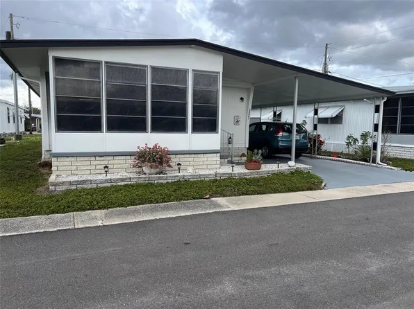 34647 Camphor Dr N, Pinellas Park, FL 33781