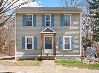 287 6th Ave, Woonsocket, RI 02895