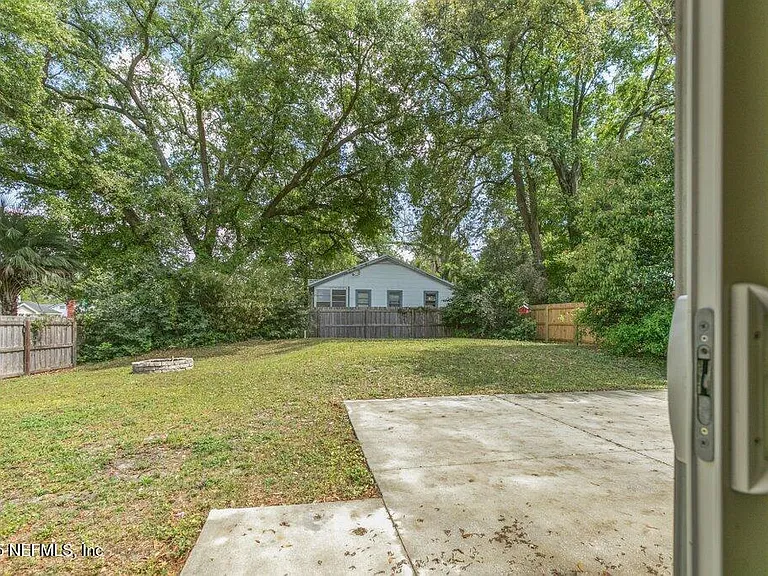 2235 Bayview Rd — Photo 33