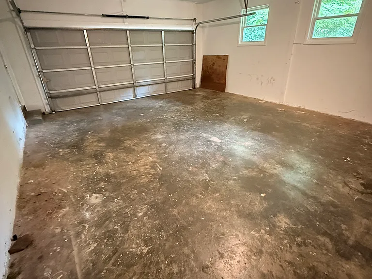 4078 Flintridge Dr — Photo 17