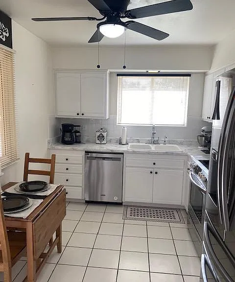 W Lakeview Cir N — Photo 5