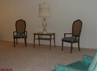 5010 Windleigh Pl, Saint Louis, MO 63128