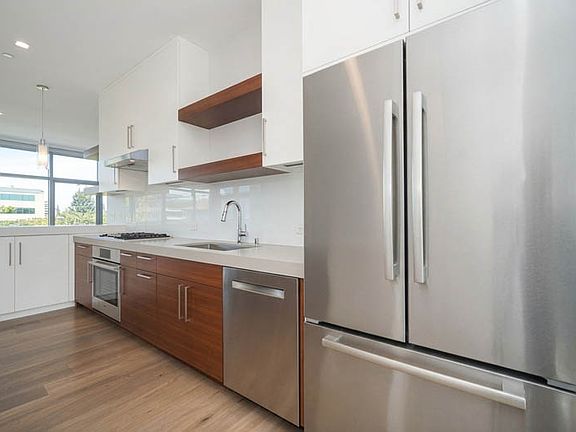 3rd image of 602-604 Ramona St #602