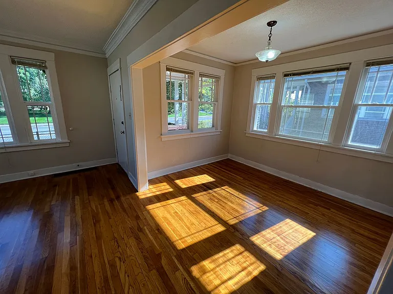 1423 N Howard St — Photo 11
