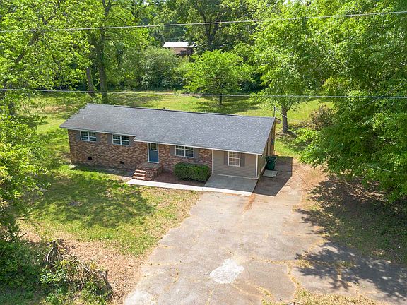 2nd image of 837 Beverly Rd