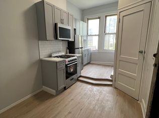 146 71st St APT 3, West New York, NJ 07093