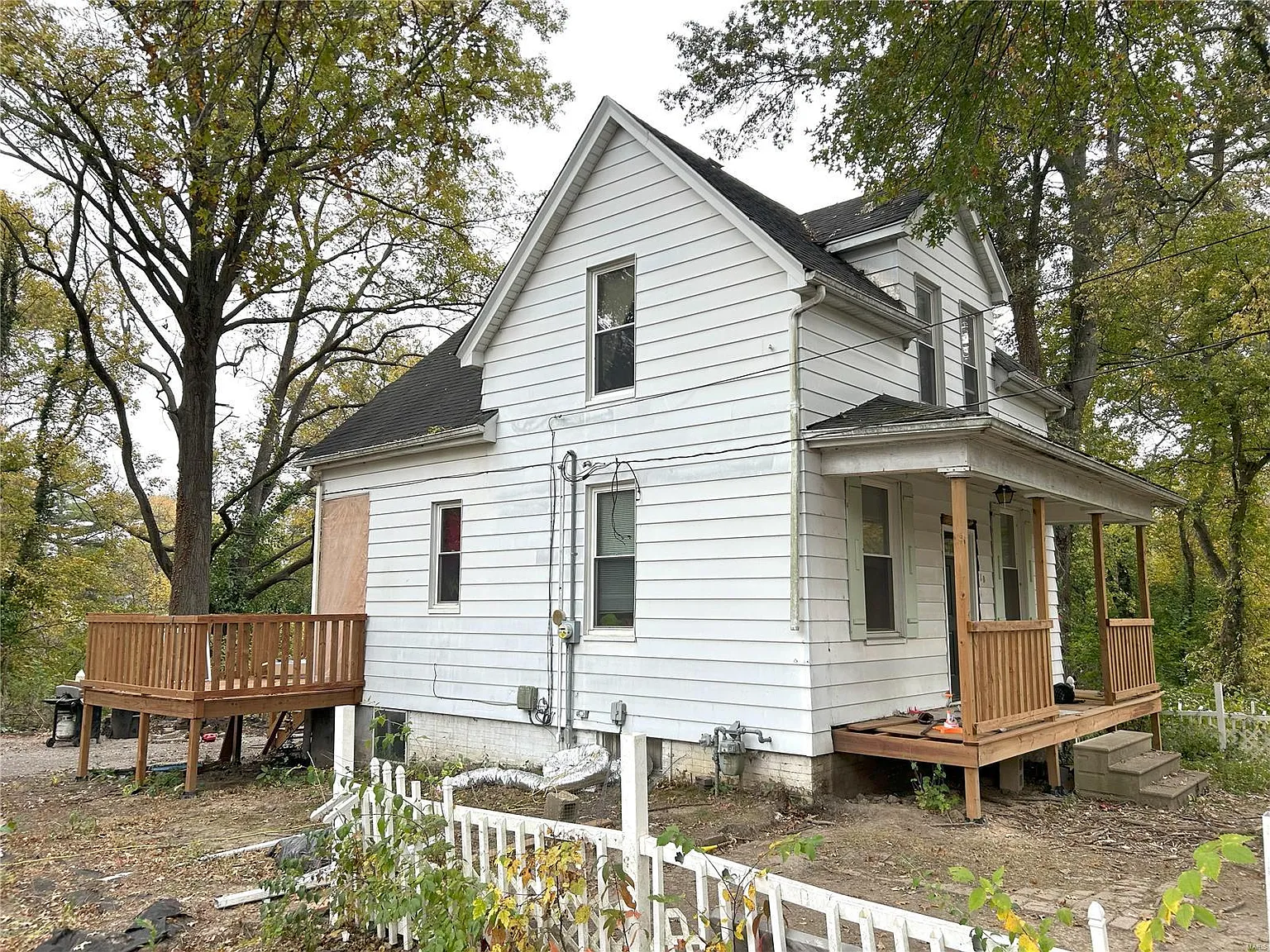 710 Annex St photo 1