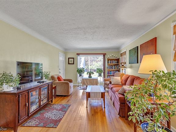 5th image of 4085 W 58th St
